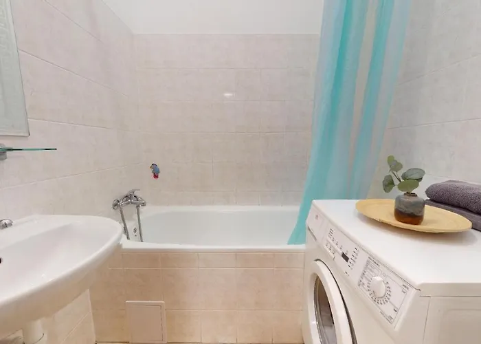 Topolova 909b Apartament *